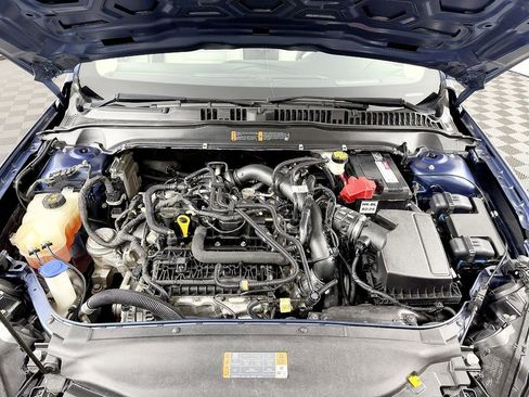 Used 2019 Ford Fusion SE FWD image 21