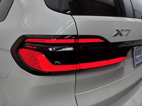 New 2027 BMW X7 xDrive40i w/ Executive Package AWD/4WD image 19