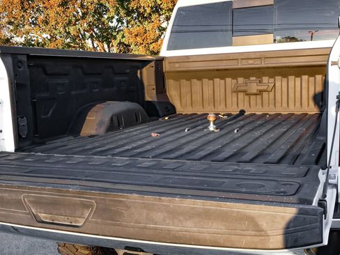 Used 2020 Chevrolet Silverado 2500 LTZ w/ LTZ Premium Package image 60