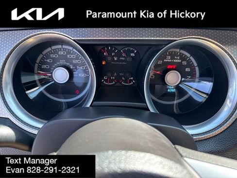 Used 2010 Ford Mustang Shelby GT500 RWD image 33