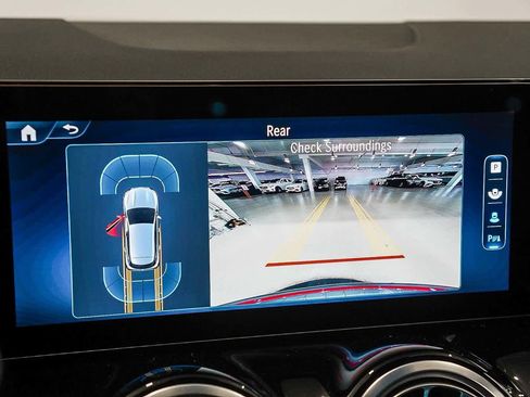 Used 2025 Mercedes-Benz GLA 250 image 26