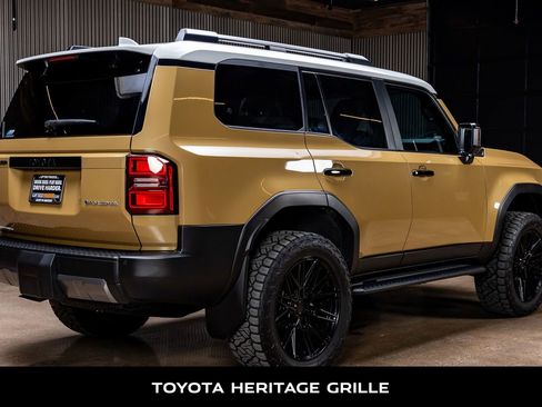 Used 2025 Toyota Land Cruiser image 9