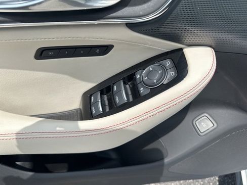 Used 2025 Cadillac CT5 Sport image 9