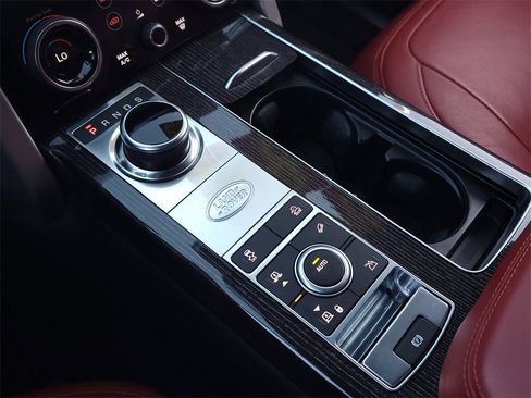 Used 2020 Land Rover Range Rover Autobiography image 22