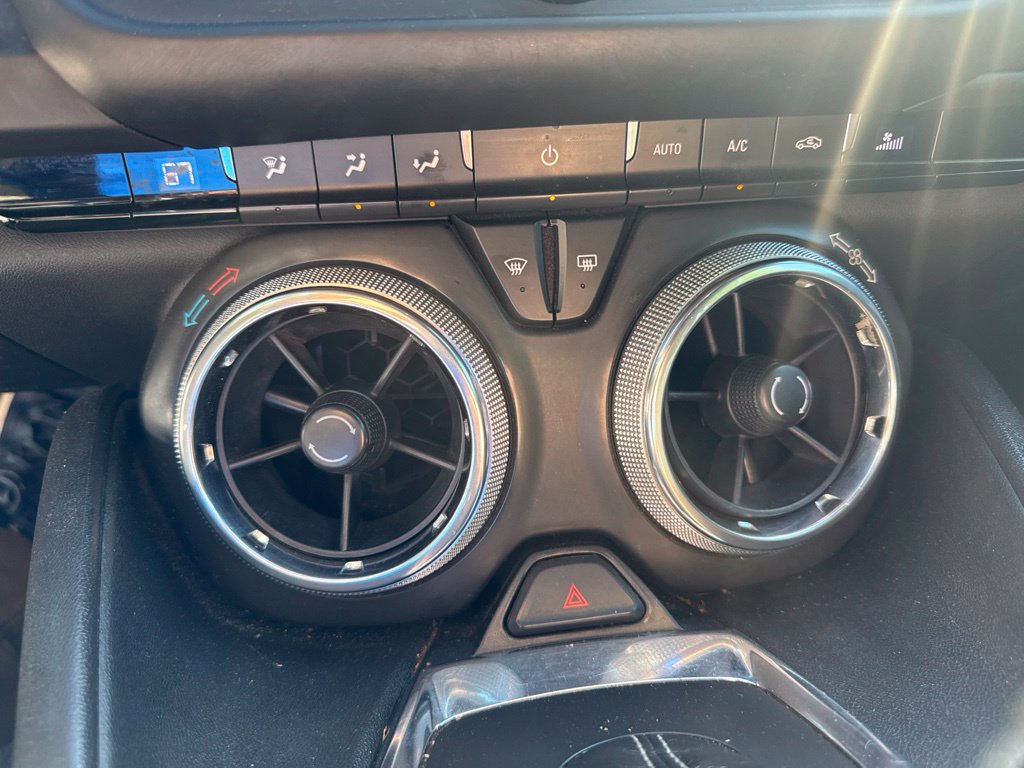 Used 2019 Chevrolet Camaro LT RWD image 15