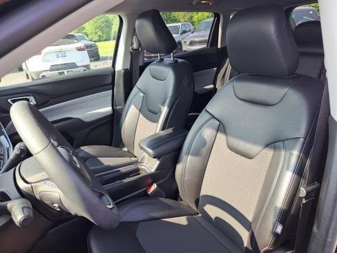 Used 2022 Jeep Compass Latitude image 5