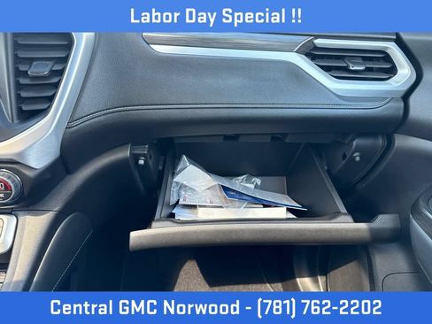 Certified 2023 GMC Acadia SLT w/ Elevation Edition AWD/4WD image 20