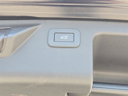 Certified 2025 Land Rover Discovery Sport S image 13