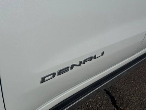 Certified 2026 GMC Sierra 1500 Denali Ultimate w/ LPO, Black Badging Package AWD/4WD image 13