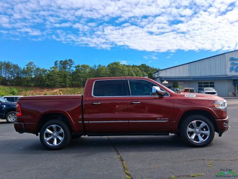 Used 2019 RAM 1500 Limited RWD image 6