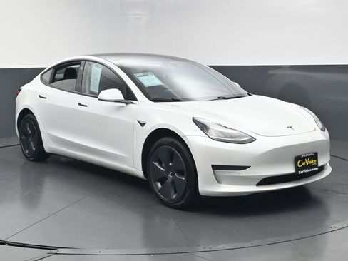 Used 2020 Tesla Model 3 Standard Range Plus RWD image 44