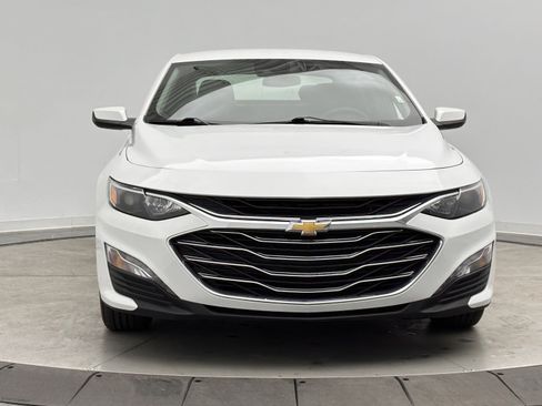 Used 2024 Chevrolet Malibu LT image 2