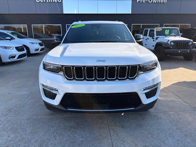 Certified 2025 Jeep Grand Cherokee Limited w/ Trailer Tow Package AWD/4WD image 2