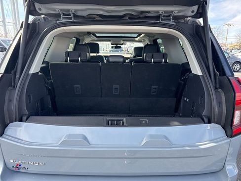 Used 2025 Ford Expedition Platinum w/ Driver's Package image 7