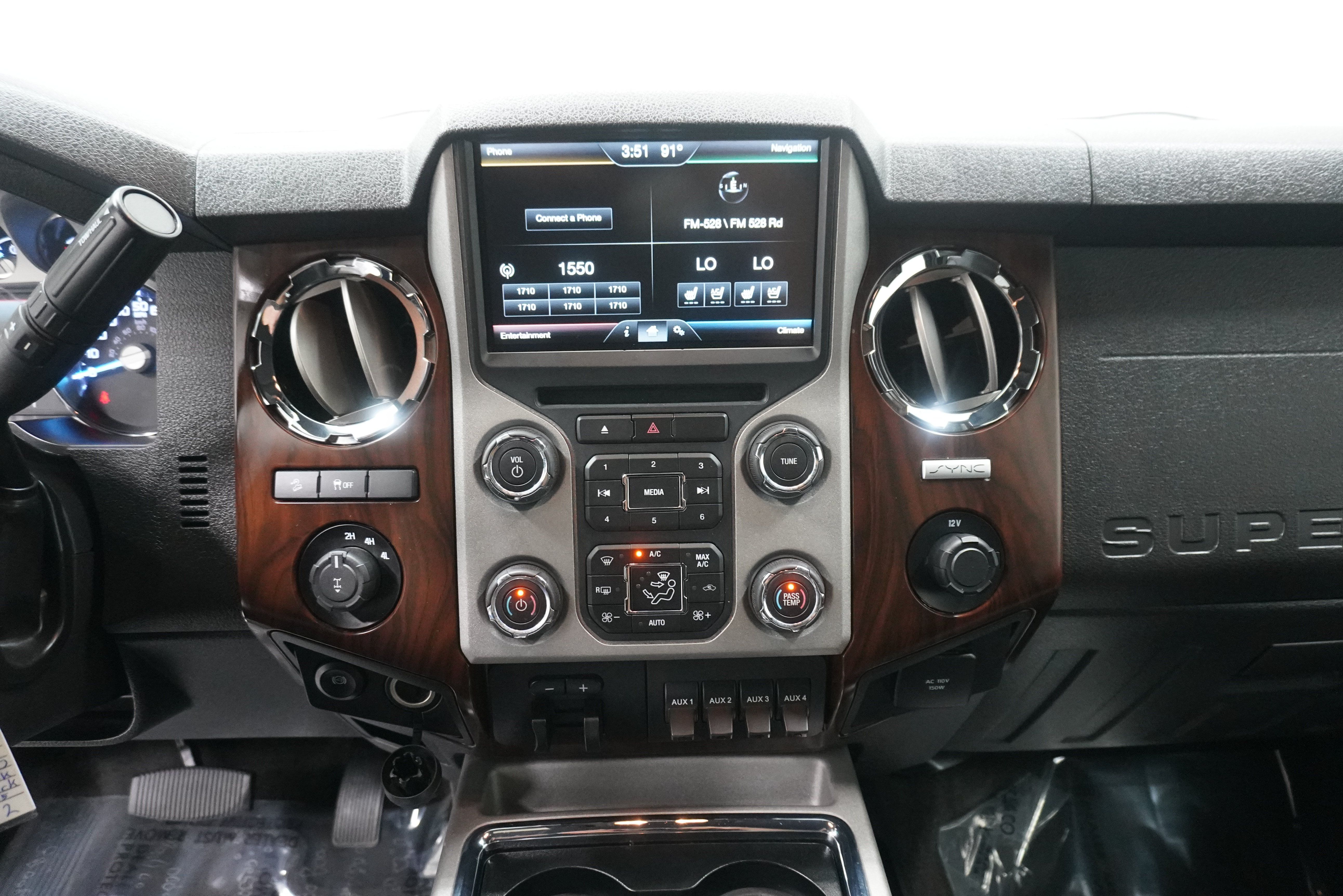 Used 2015 Ford F350 Lariat w/ Lariat Ultimate Package AWD/4WD image 24
