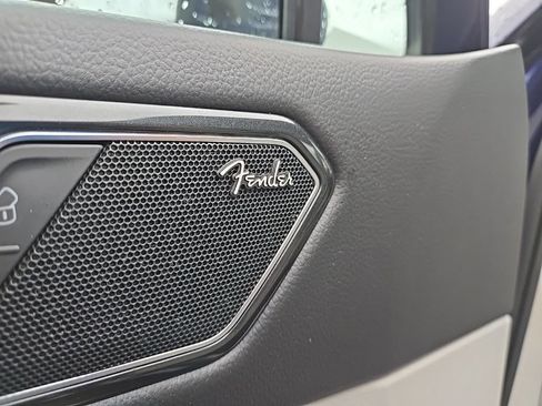 Used 2022 Volkswagen Tiguan SEL R-Line image 16