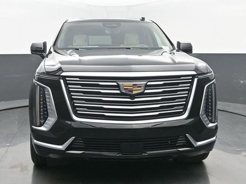 Certified 2025 Cadillac Escalade Premium Luxury Platinum w/ LPO, Floor Liner Package image 8
