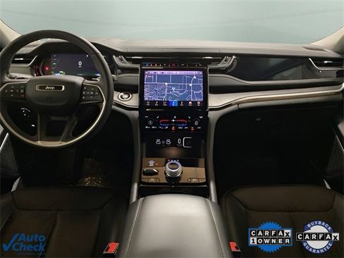 Used 2022 Jeep Grand Cherokee Limited 4xe image 11