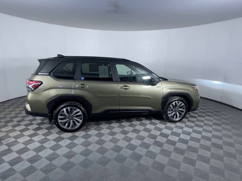 Certified 2025 Subaru Forester Touring w/ Touring Package AWD/4WD image 9