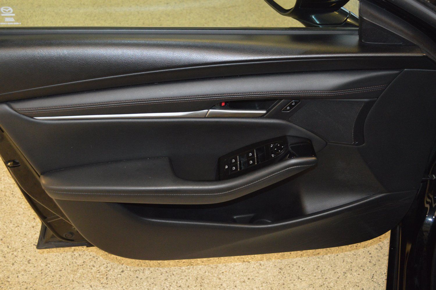 Used 2024 MAZDA MAZDA3 s FWD image 14