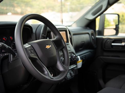 New 2026 Chevrolet Silverado 2500 Custom w/ Custom Value Package AWD/4WD image 20