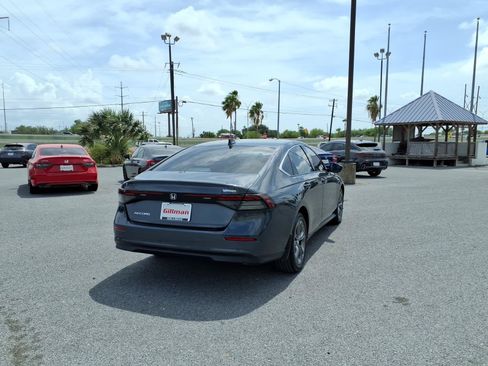 Used 2023 Honda Accord EX image 8