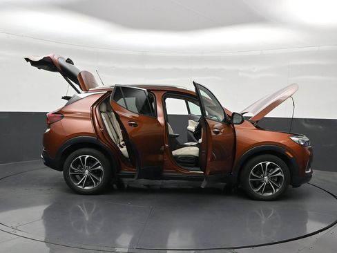 Used 2020 Buick Encore GX Essence FWD image 32