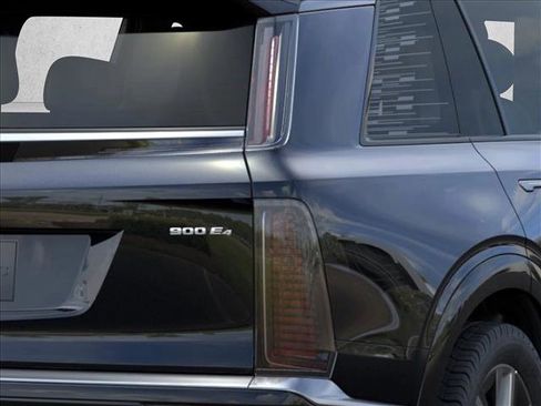 New 2026 Cadillac Vistiq Premium Luxury AWD/4WD image 11