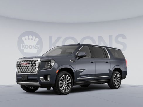 Used 2022 GMC Yukon XL Denali w/ Denali Premium Package AWD/4WD image 1