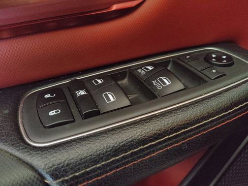 Used 2019 RAM 1500 Rebel AWD/4WD image 27