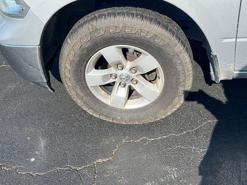 Used 2014 RAM 1500 Classic SLT RWD image 35