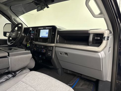 Used 2025 Ford F250 XL w/ STX Appearance Package AWD/4WD image 30