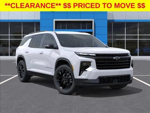 New 2026 Chevrolet Traverse LT w/ Midnight/Sport Edition FWD image 8