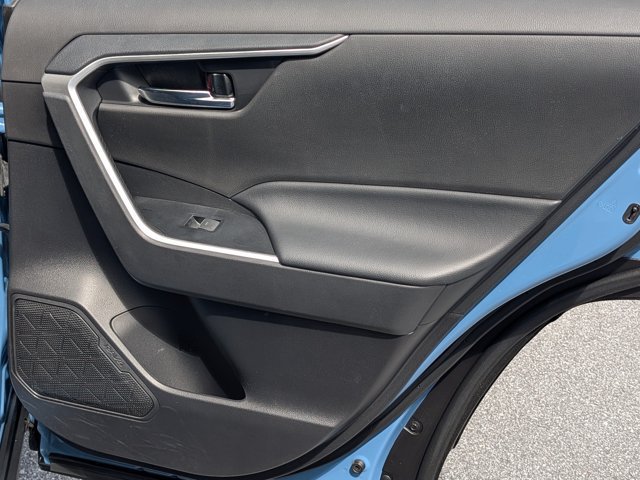 Used 2022 Toyota RAV4 SE AWD/4WD image 15
