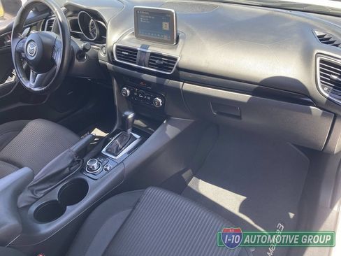 Used 2016 MAZDA MAZDA3 i Touring w/ Popular Equipment Package FWD image 12