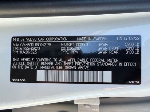 Used 2022 Volvo XC60 T8 Inscription w/ Advanced Package image 26