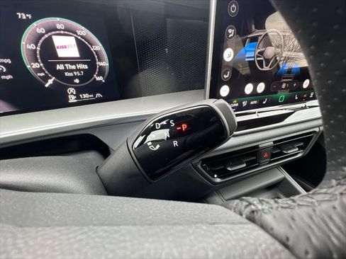 New 2026 Volkswagen Tiguan SE R-Line AWD/4WD image 19
