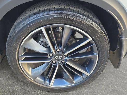 Certified 2025 INFINITI QX55 Essential image 32