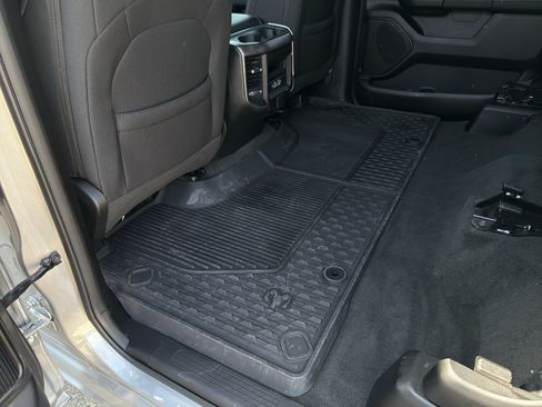 Used 2024 RAM 1500 Big Horn AWD/4WD image 38