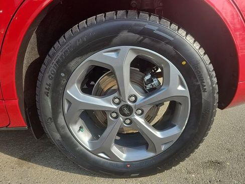 Certified 2024 Ford Escape ST-Line w/ Cold Weather Package FWD image 31
