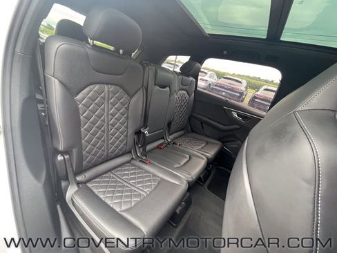 Used 2020 Audi SQ7 Prestige w/ Prestige Package AWD/4WD image 38