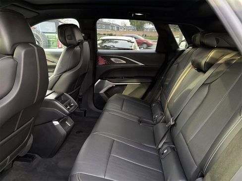 Used 2023 Cadillac Lyriq 2WD image 23