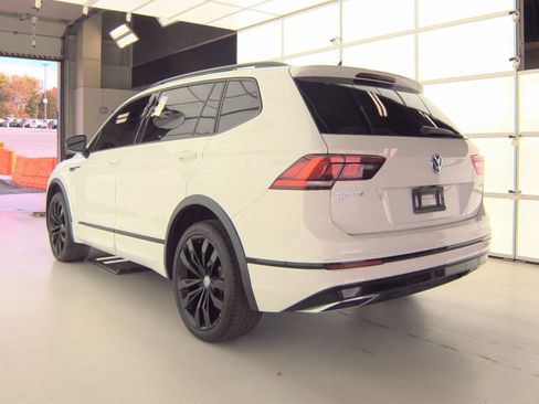 Used 2020 Volkswagen Tiguan SE R-Line w/ 3rd Row Seat Package image 10