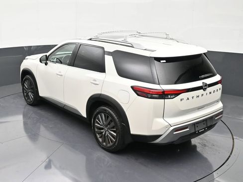 Used 2022 Nissan Pathfinder SL w/ SL Premium Package image 14