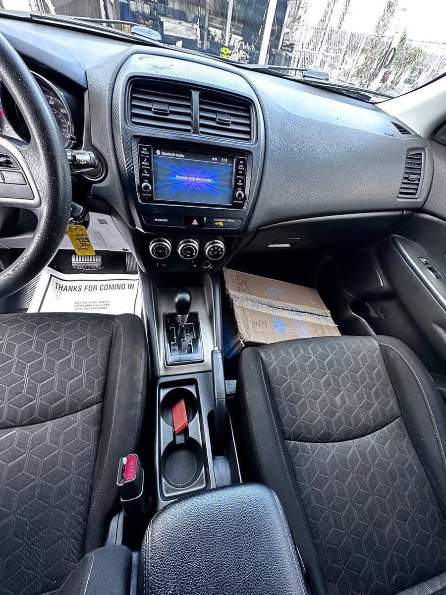 Used 2020 Mitsubishi Outlander Sport ES FWD image 7