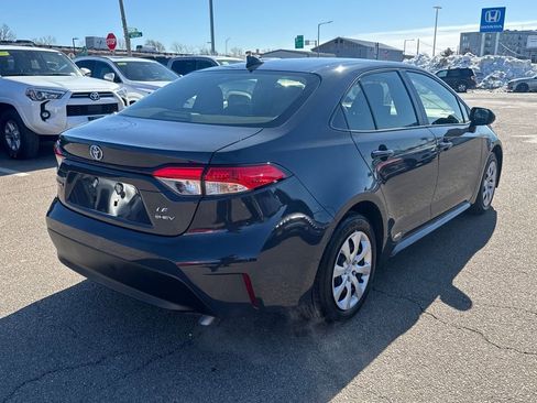 Used 2025 Toyota Corolla LE image 7
