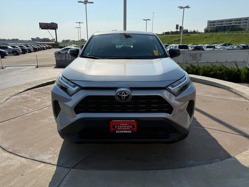 Certified 2025 Toyota RAV4 LE AWD/4WD image 13