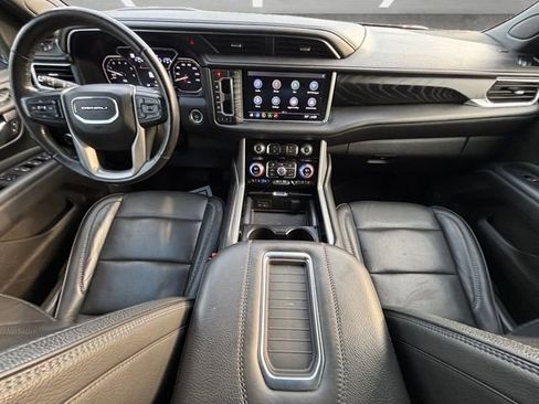 Used 2021 GMC Yukon XL Denali w/ Denali Premium Package RWD image 25