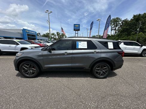 Used 2026 Ford Explorer ST-Line w/ ST-Line Street Pack RWD image 13