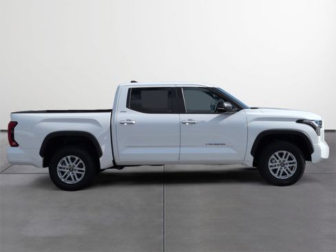 Used 2025 Toyota Tundra SR5 w/ SR5 Premium Package image 6